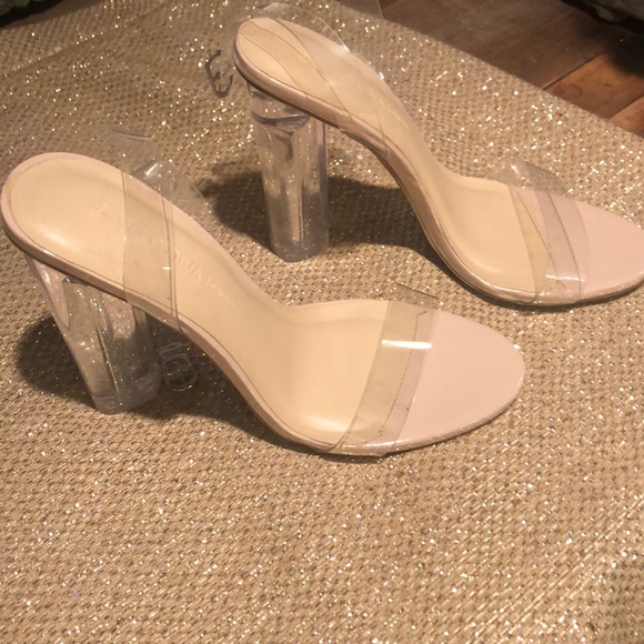 Clear Lucide Pump - Picture 2 of 3